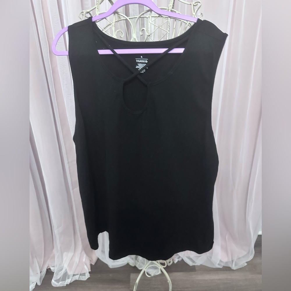 Torrid Black Sleeveless Keyhole Top